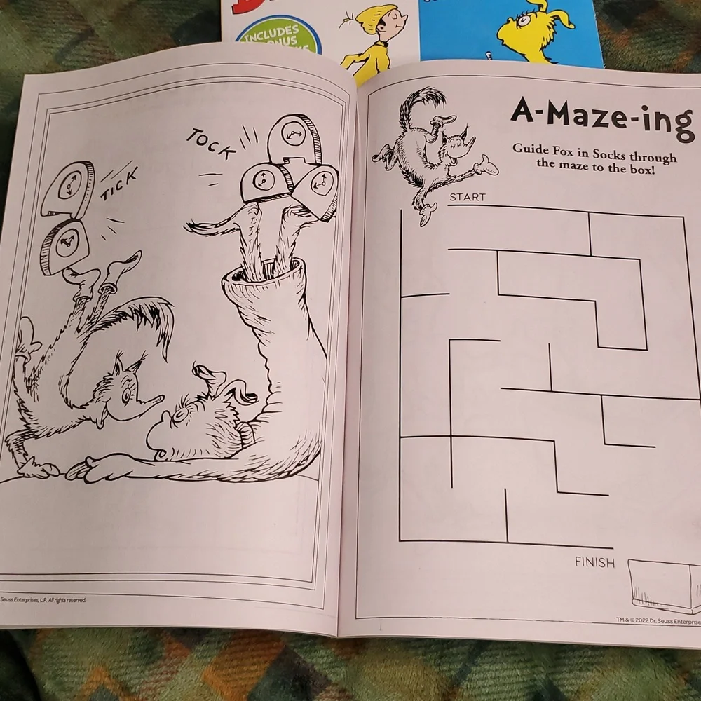 Dr. Suess Coloring and Activity‎ Book Set
